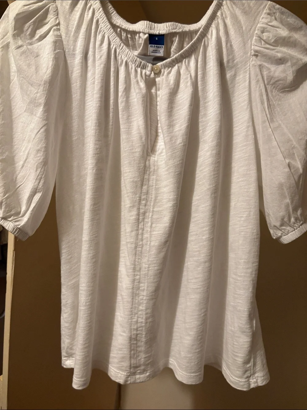 Old Navy Sz small White Puff Sleeve Peasant Top - Classic Women's Tee NWOT